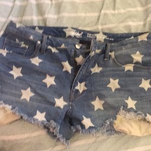 Star shorts!